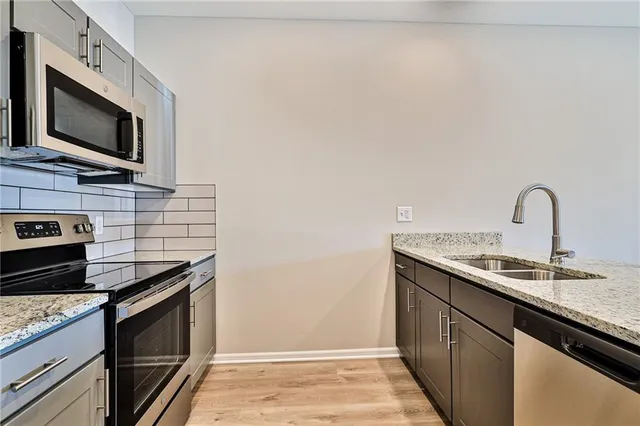 $1,385 | 500 Southeast Salem Street, Oak Grove, MO 64075