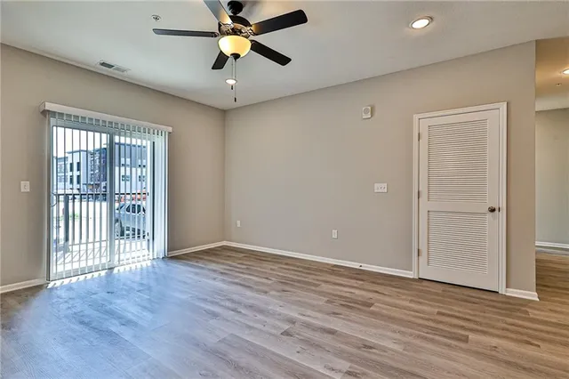 $1,385 | 500 Southeast Salem Street, Oak Grove, MO 64075