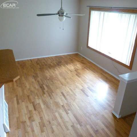 1358 Reid Road Flint, MI 48507 - Photo 13 of 21 20439840-12.JPG
