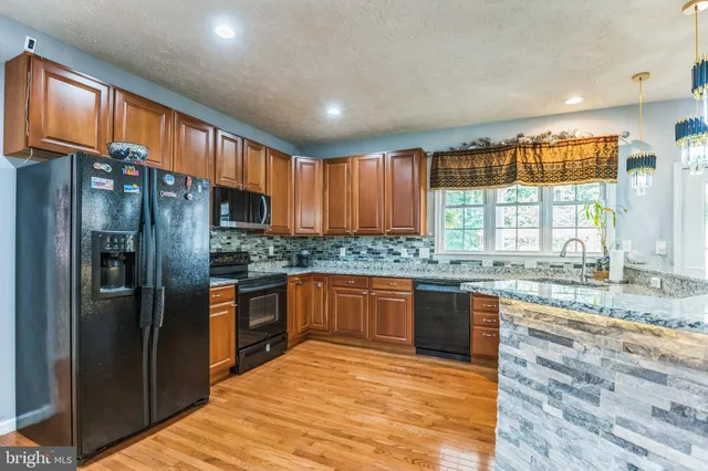 $5,800 | 8941 Grotto Court, Pomfret, MD 20675