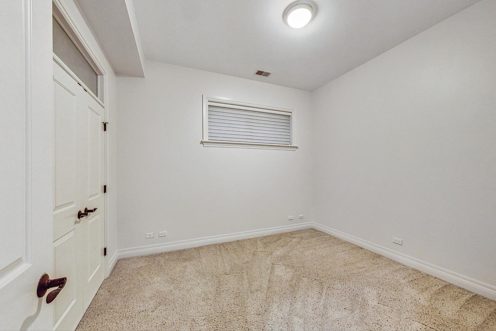 2848 North Sheffield Avenue, Unit 1N Chicago, IL 60657 - Photo 34 of 40 a view of an empty room