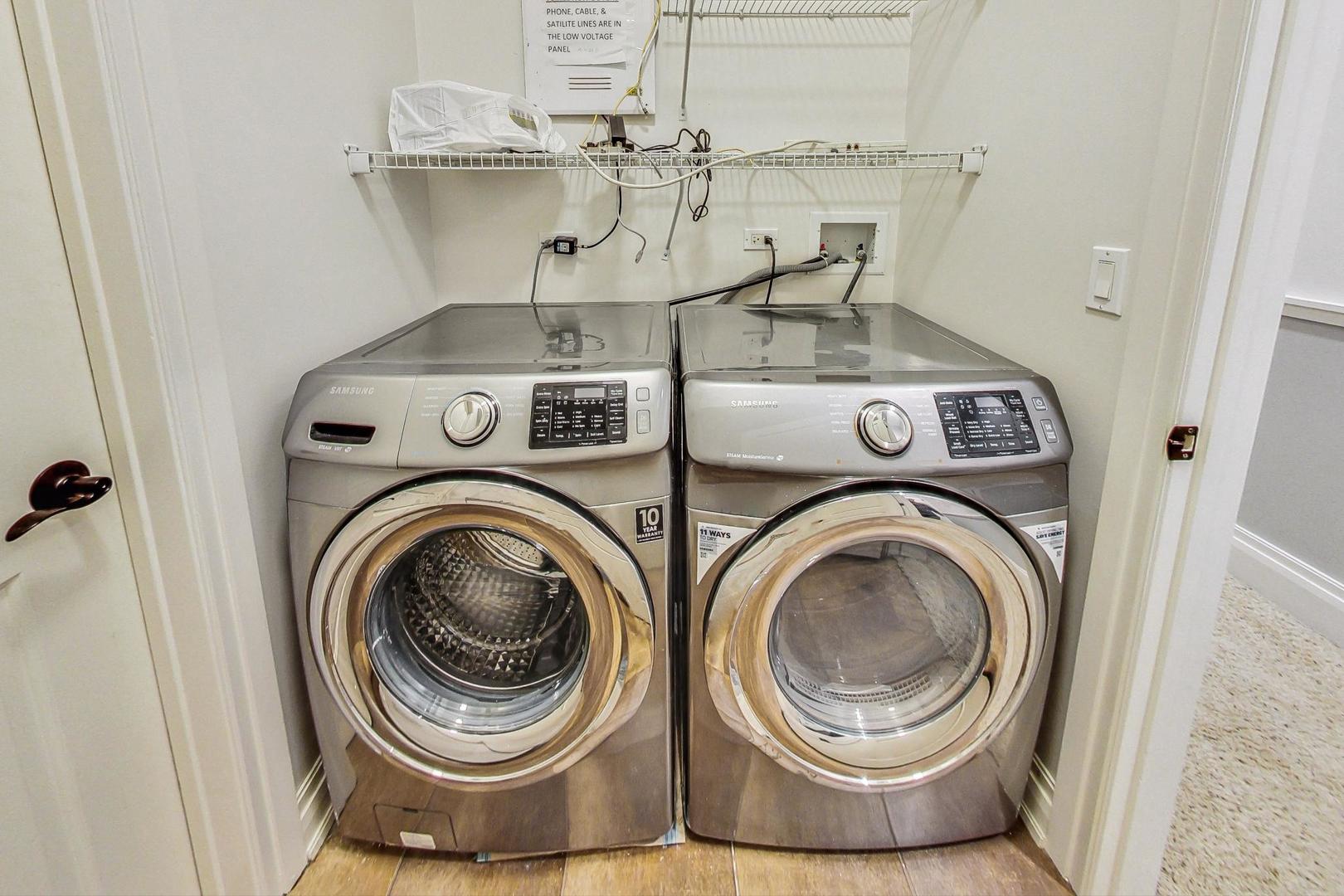 2848 North Sheffield Avenue, Unit 1N Chicago, IL 60657 - Photo 38 of 40 a utility room with dryer and washer