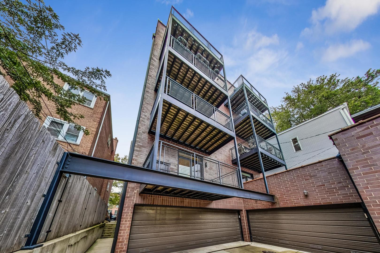 2848 North Sheffield Avenue, Unit 1N Chicago, IL 60657 - Photo 39 of 40 a view of balcony