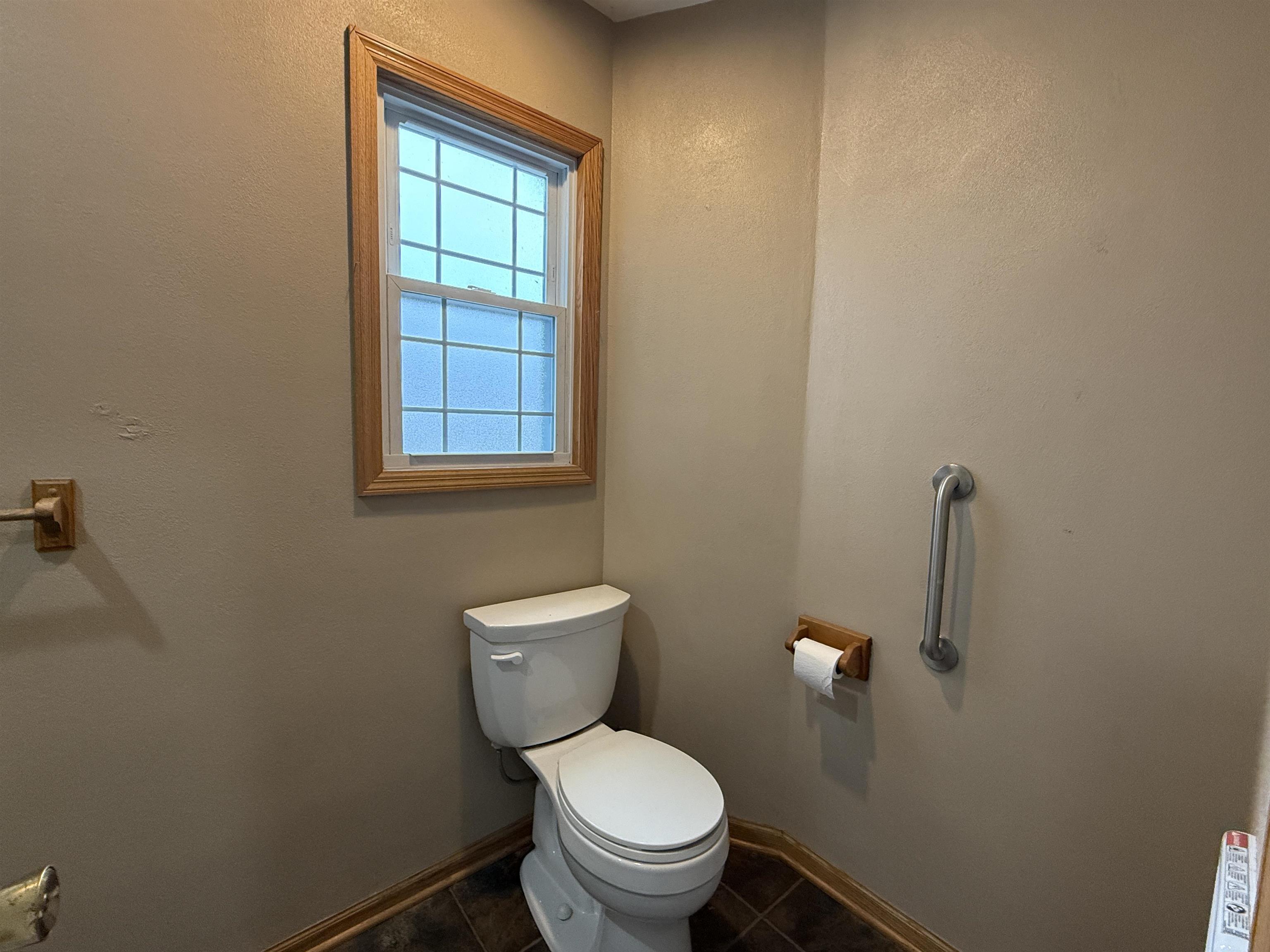 1203 Vine Street Beloit, WI 53511 - Photo 11 of 17