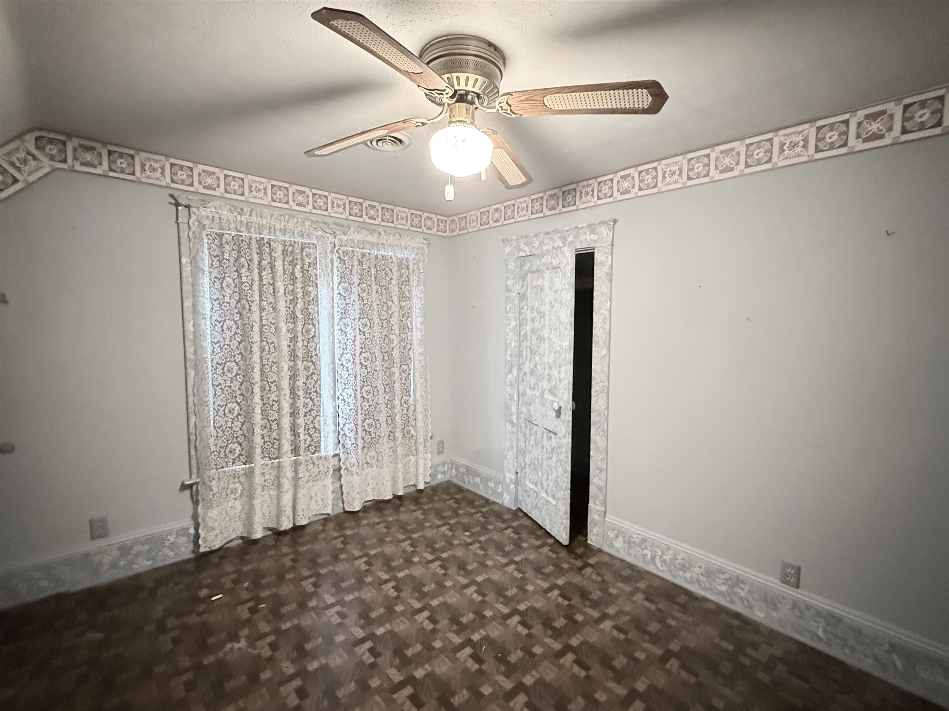 1203 Vine Street Beloit, WI 53511 - Photo 15 of 17