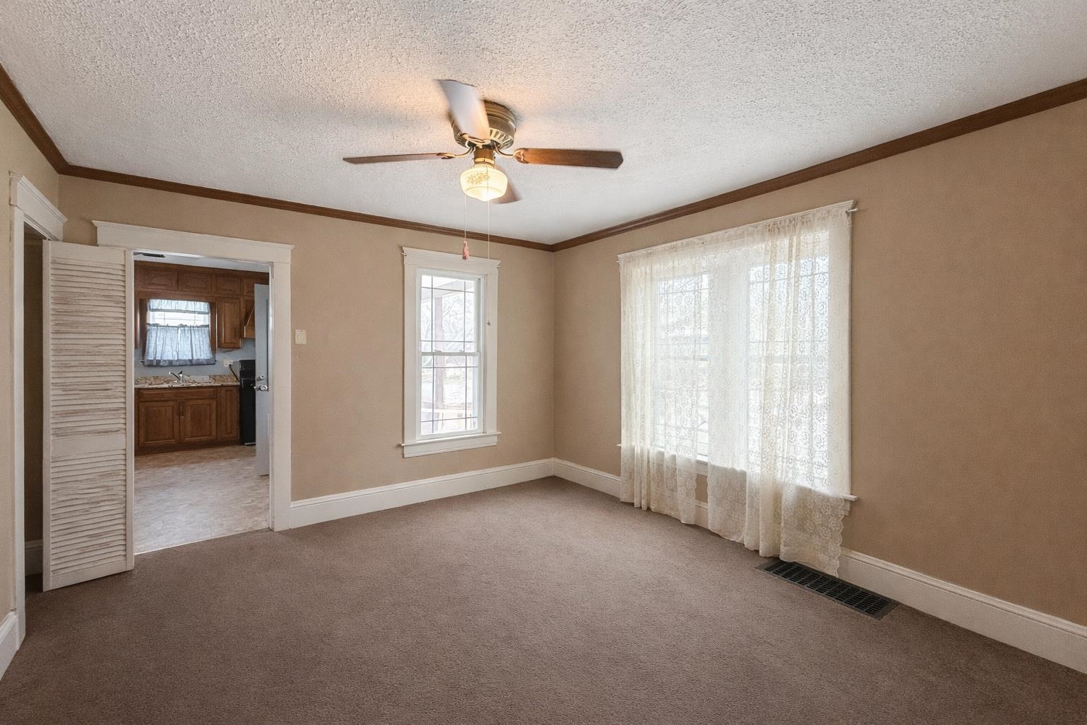 1203 Vine Street Beloit, WI 53511 - Photo 6 of 17