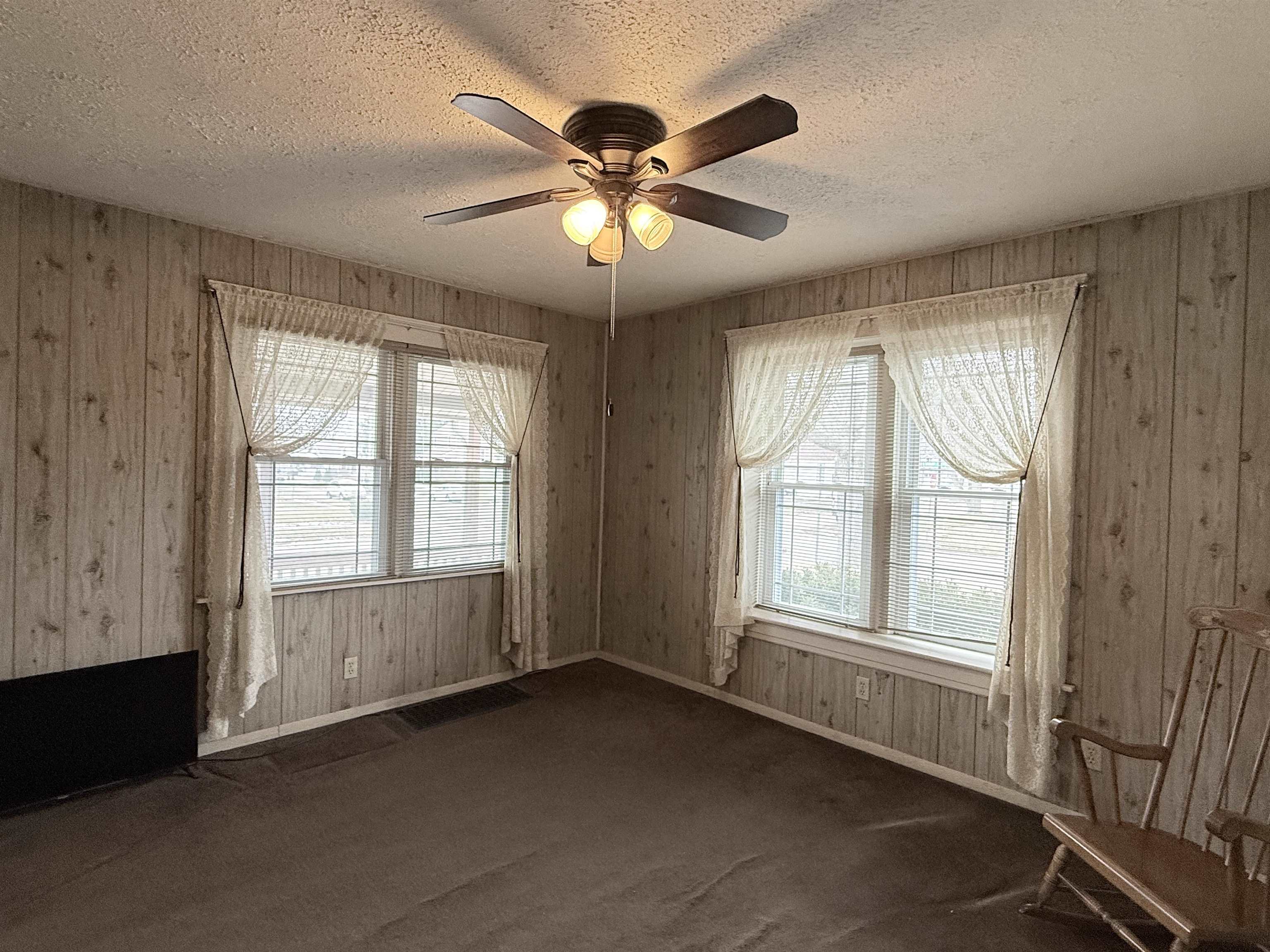 1203 Vine Street Beloit, WI 53511 - Photo 9 of 17