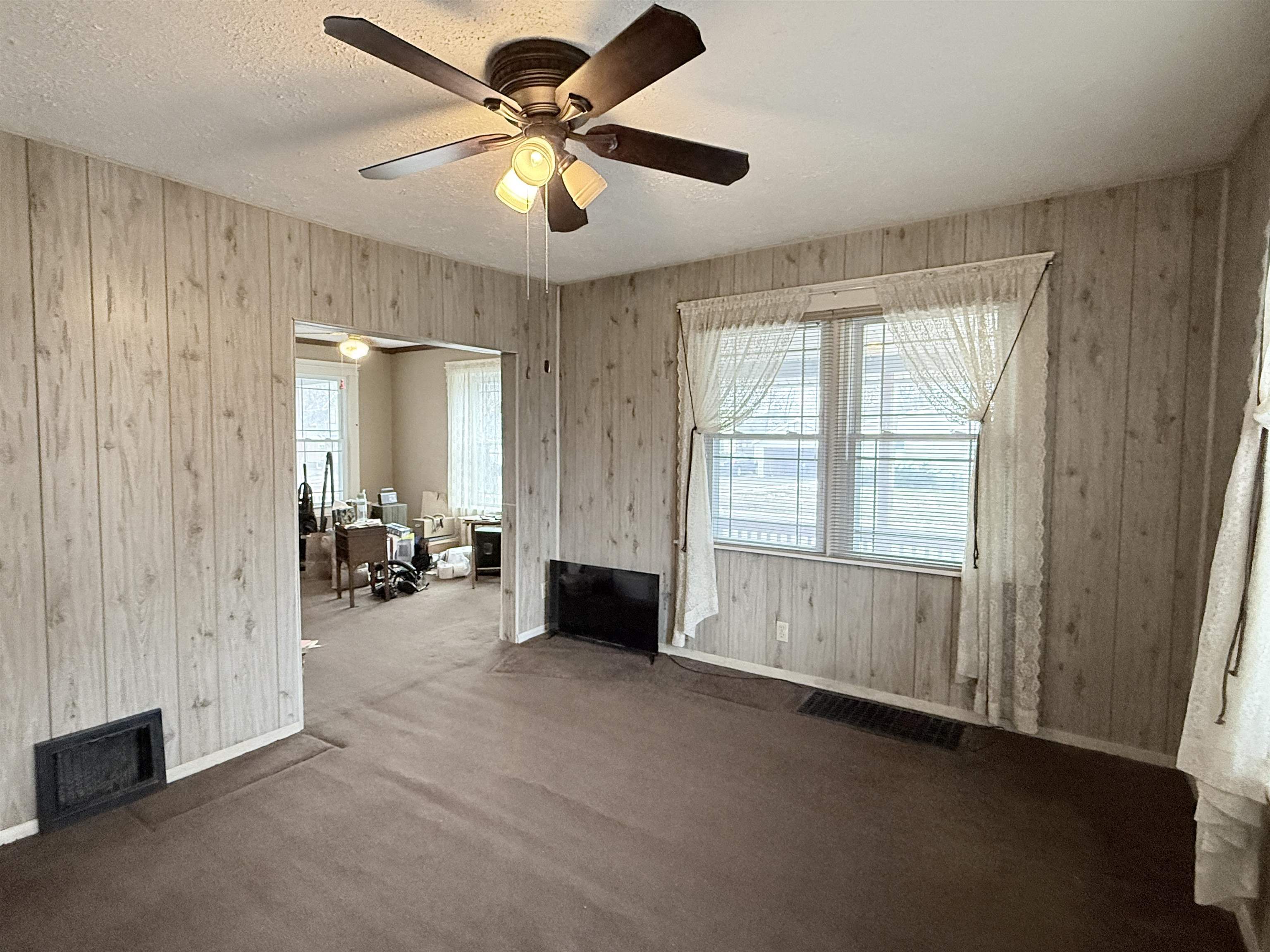 1203 Vine Street Beloit, WI 53511 - Photo 10 of 17