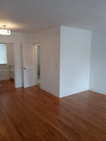 $1,600 | 535 74th Street, Unit 11, Miami Beach, FL 33141