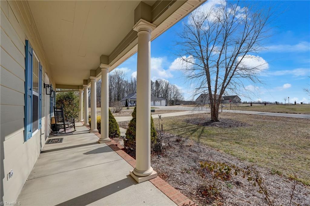5541 Louis Sells Road Kernersville, NC 27284 - Photo 9 of 38
