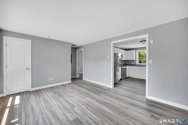 $1,700 | 90 Woodhouse Avenue, Unit 4, Wallingford, CT 06492