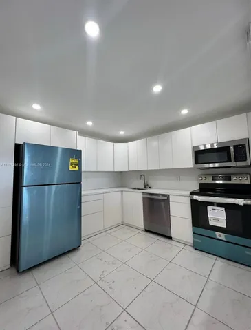 $239,000 | 13499 Biscayne Boulevard, Unit 1405, North Miami, FL 33181