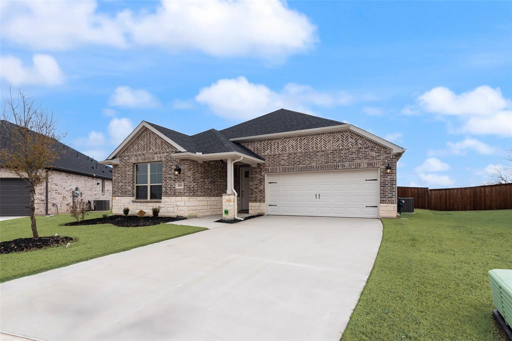 1411 Lowe Pond Street Forney, TX 75126 - Photo 4 of 33