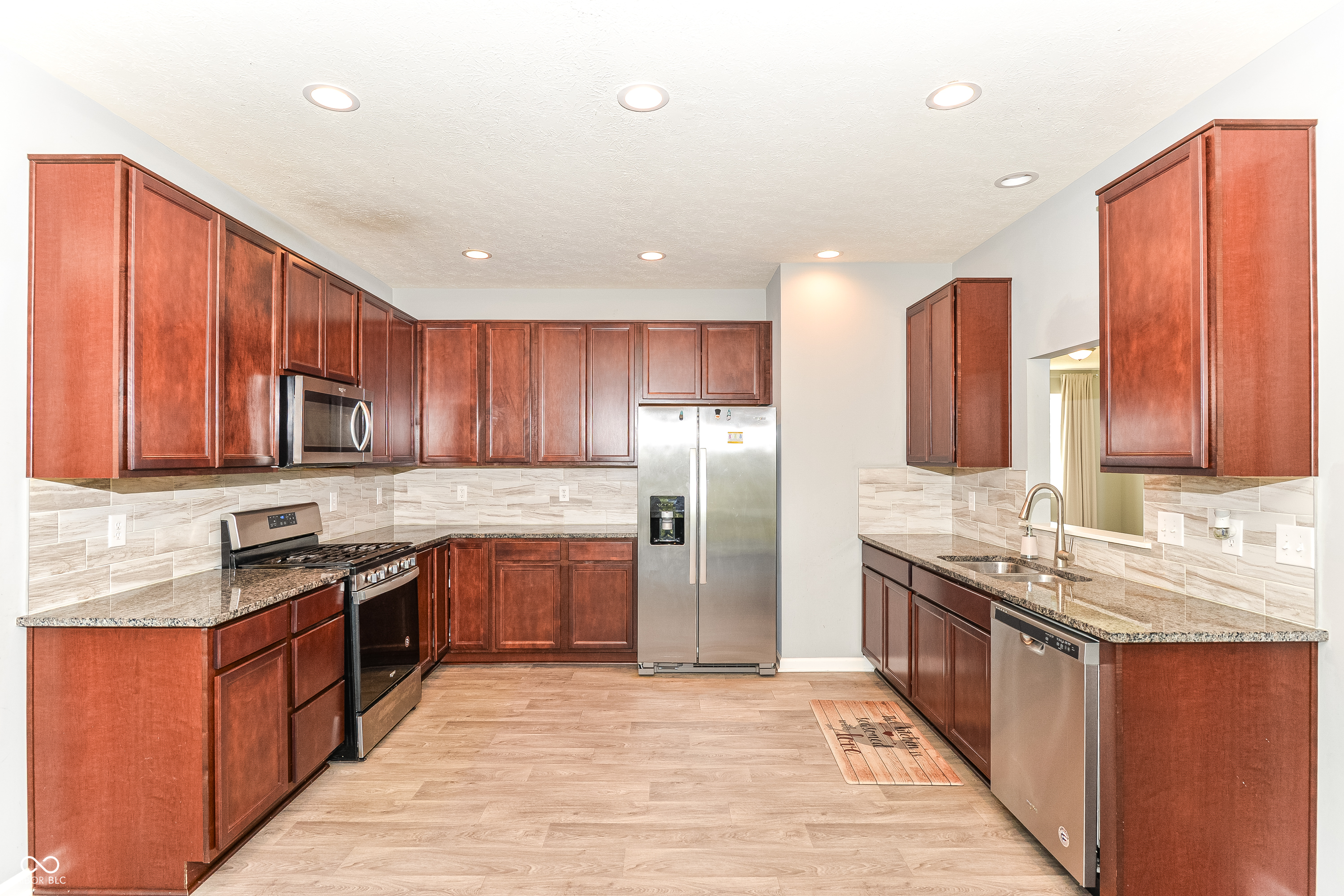 2928 Pointe Bay Road Indianapolis, IN 46229 - Photo 14 of 36 Gallery Image 14