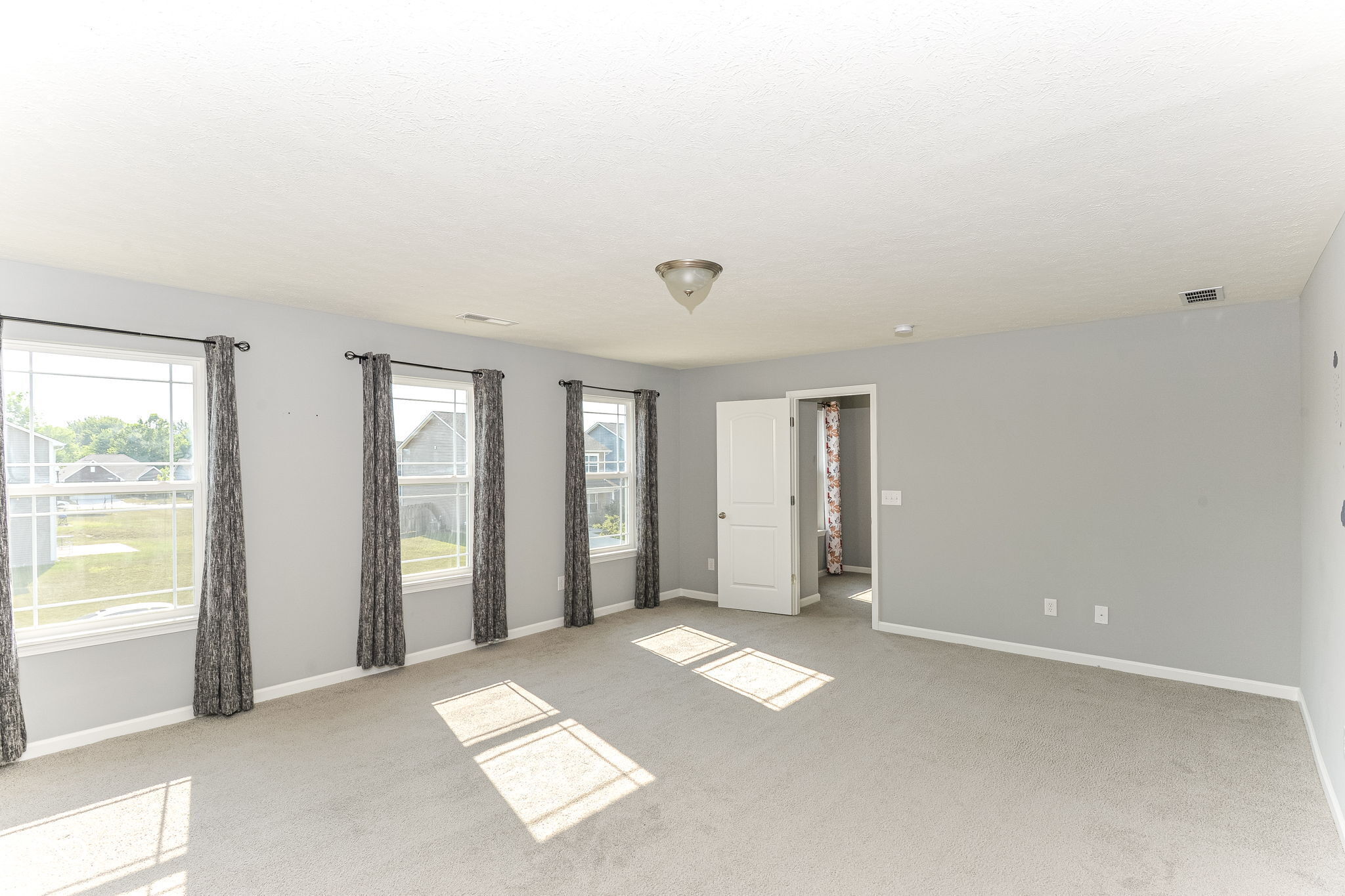 2928 Pointe Bay Road Indianapolis, IN 46229 - Photo 22 of 36 Gallery Image 22
