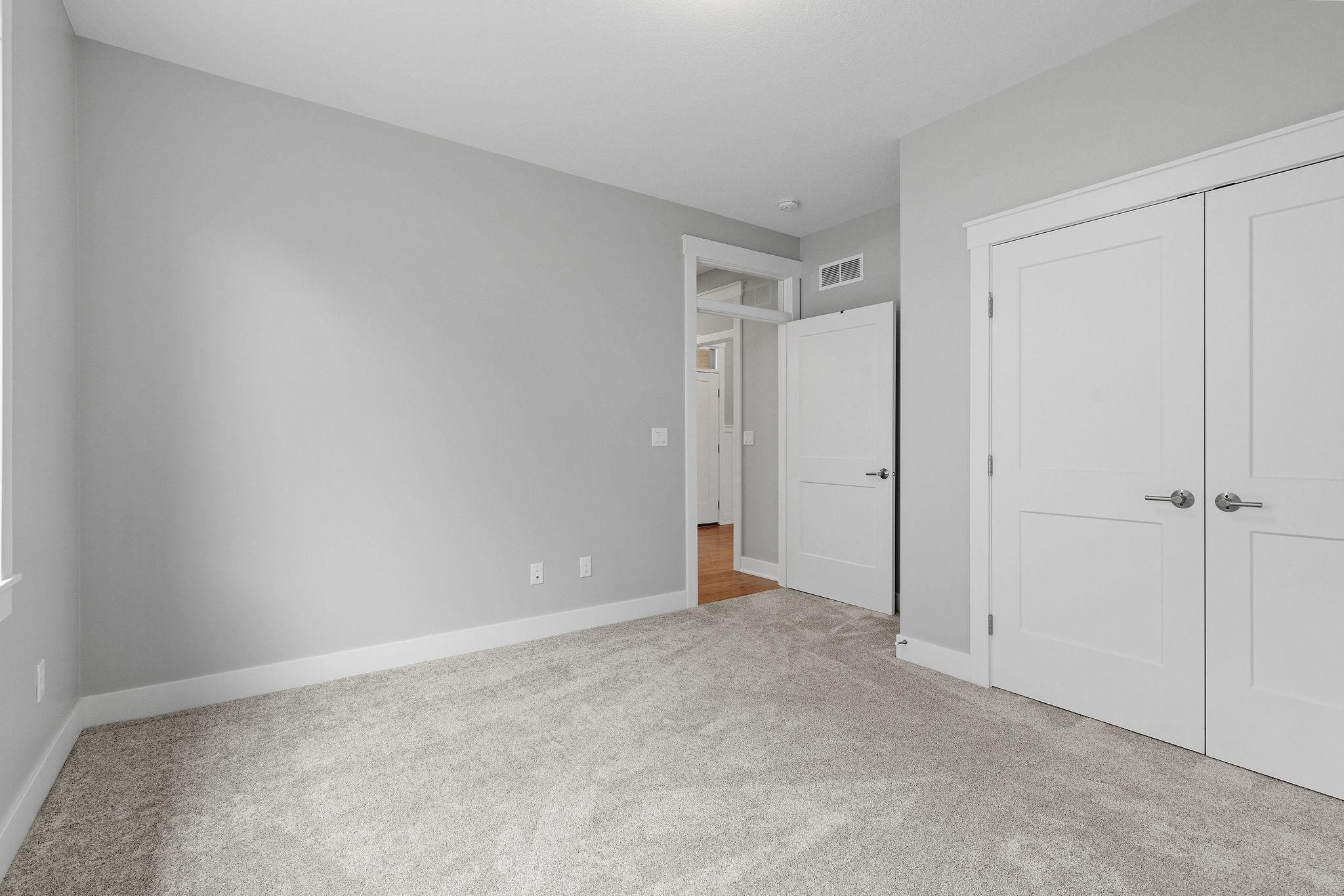 2732 Bentley Drive Southwest Rochester, MN 55902 - Photo 20 of 32