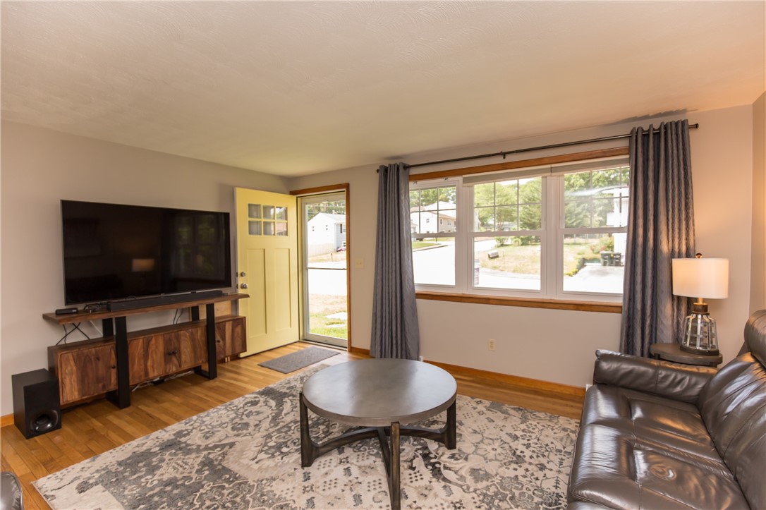 18 Myra Road Coventry, RI 02816 - Photo 5 of 15