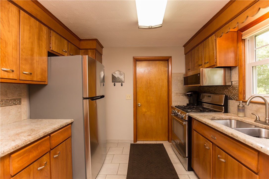 18 Myra Road Coventry, RI 02816 - Photo 9 of 15