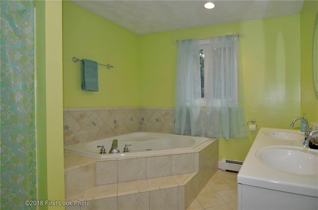 281 Old River Road Lincoln, RI 02865 - Photo 13 of 28