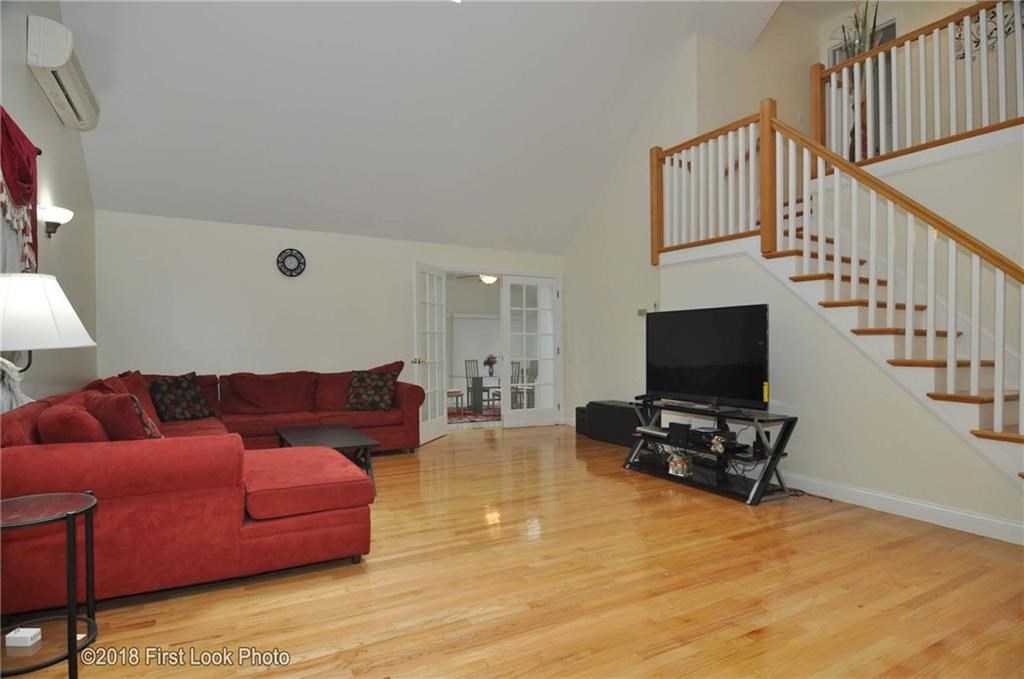 281 Old River Road Lincoln, RI 02865 - Photo 6 of 28