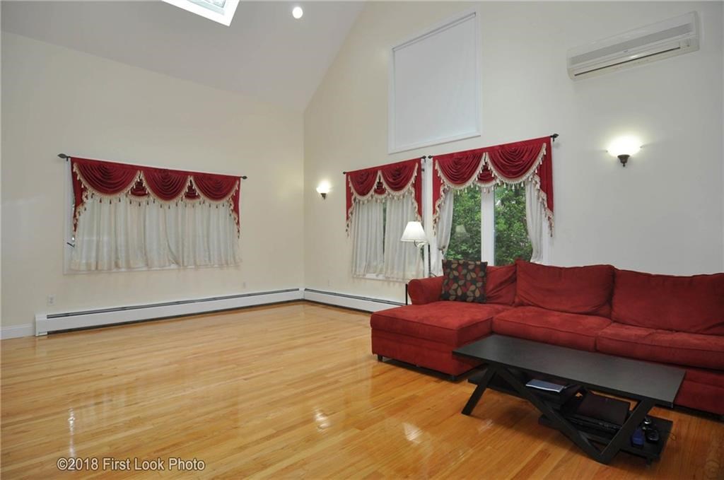 281 Old River Road Lincoln, RI 02865 - Photo 8 of 28