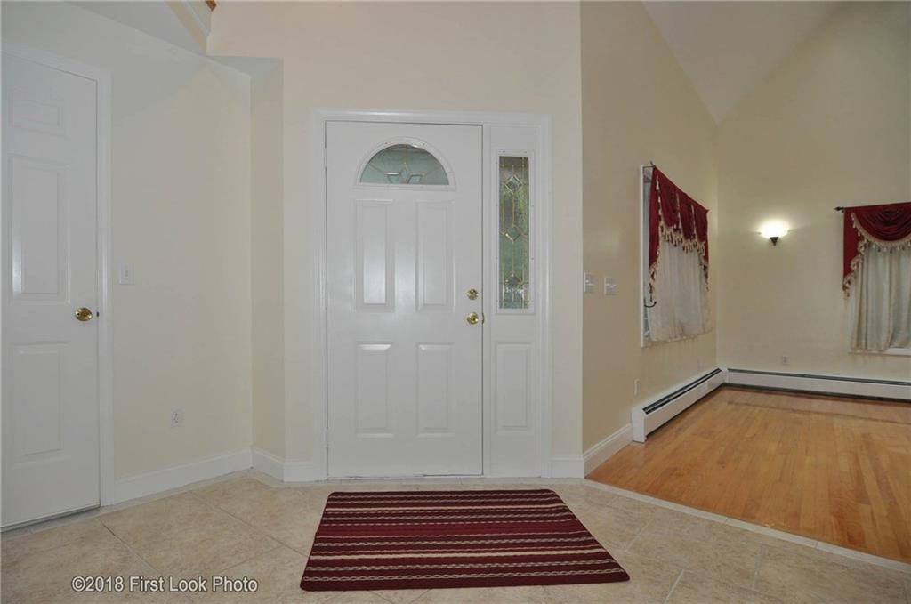 281 Old River Road Lincoln, RI 02865 - Photo 9 of 28