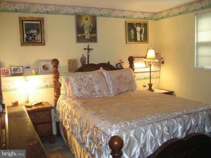 1313 Beech Road Sterling, VA 20164 - Photo 14 of 21 Bedroom #4