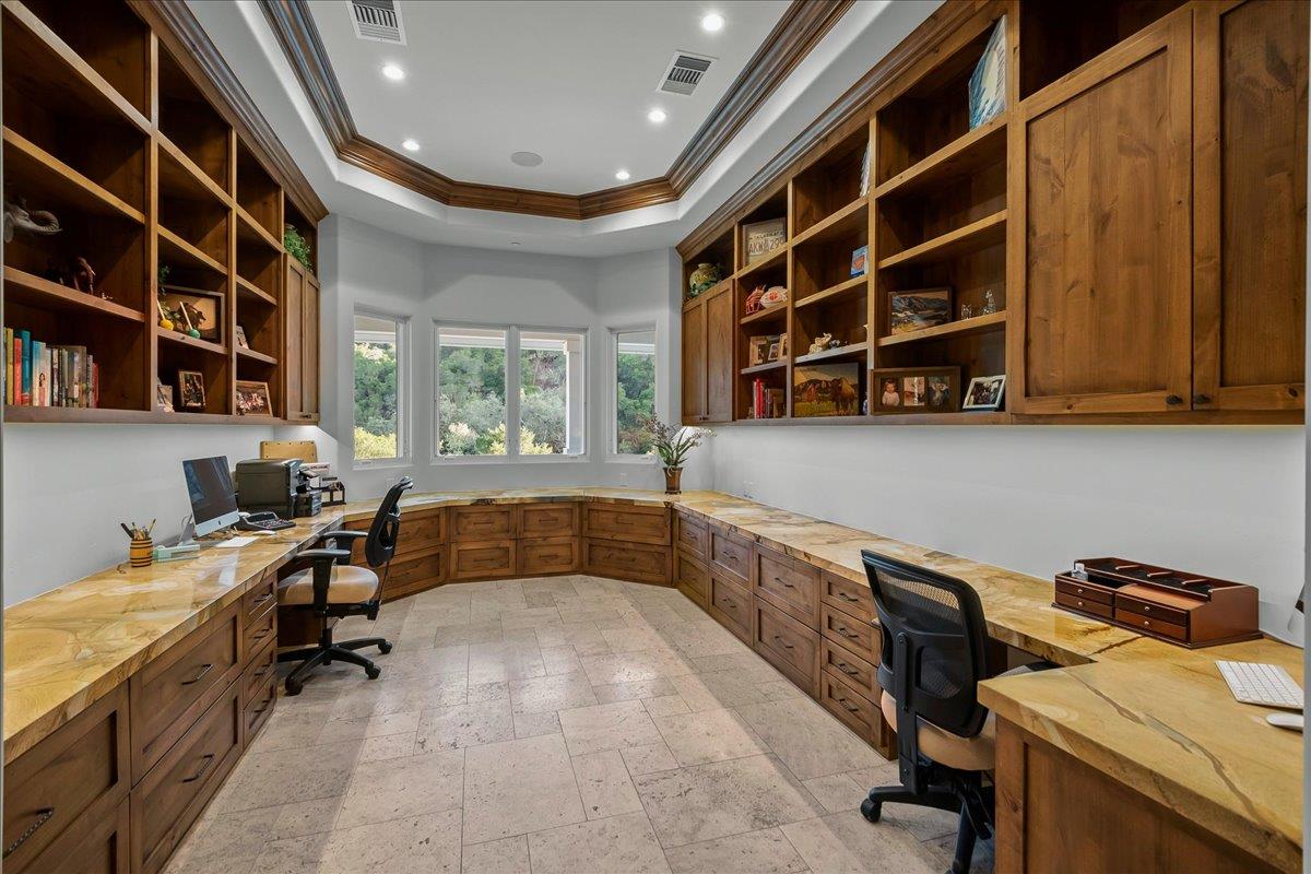 14411 Shannon Road Los Gatos, CA 95032 - Photo 45 of 109