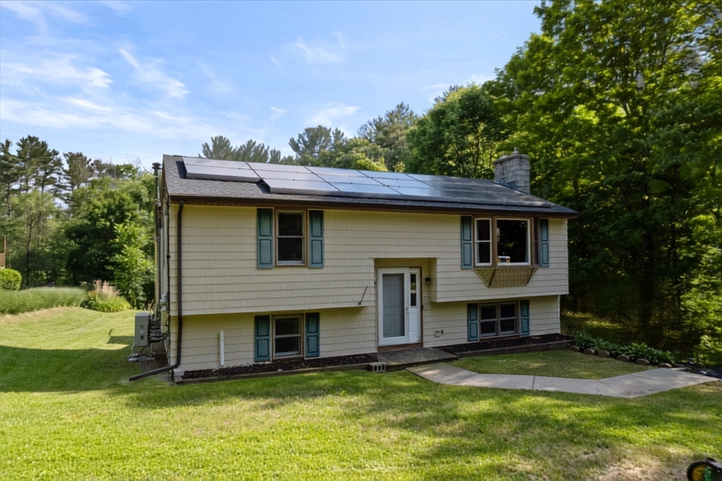 198 Lower Gore Road Webster, MA 01570 - Photo 1 of 37