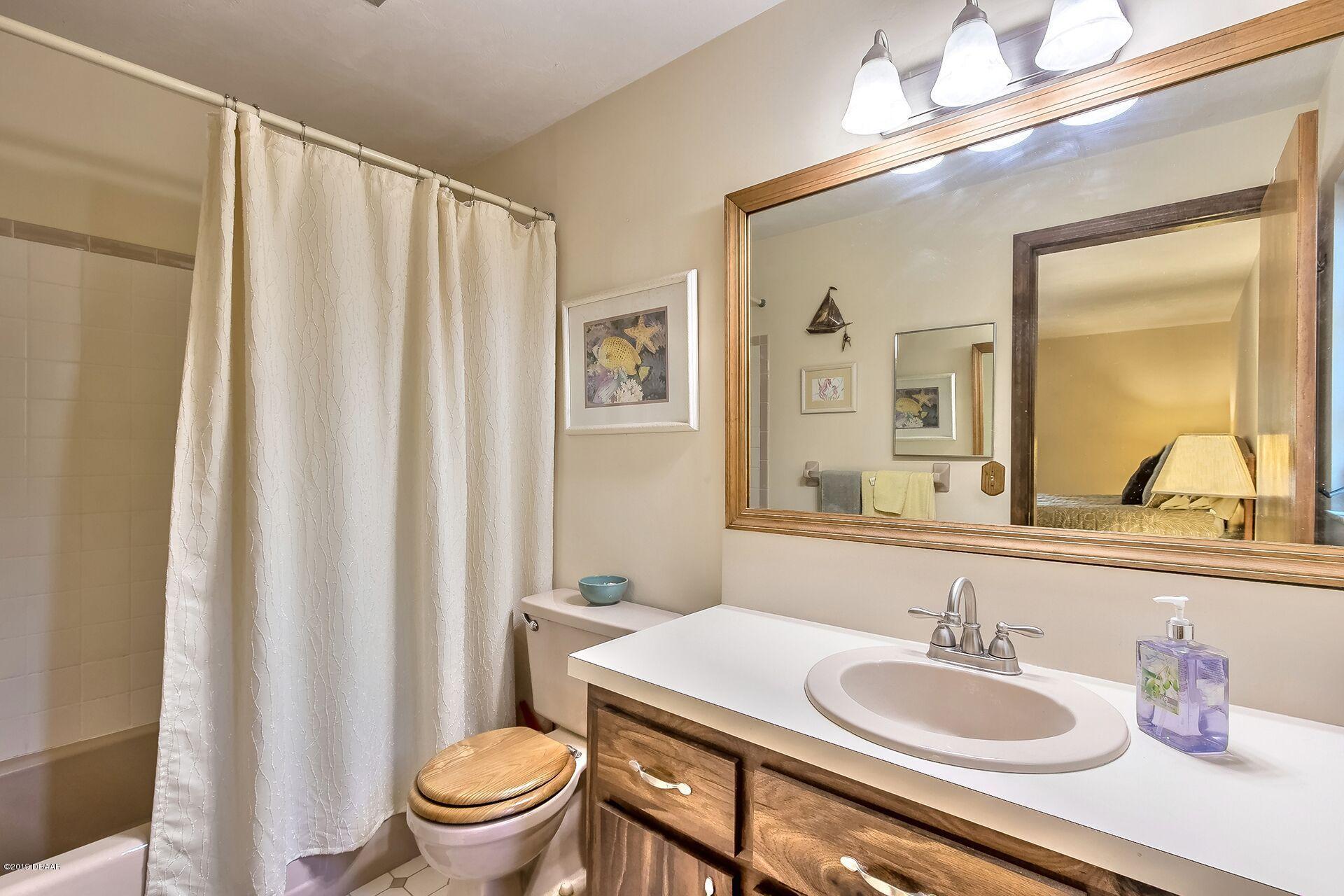 11 Kim Court Ormond Beach, FL 32174 - Photo 6 of 25 7