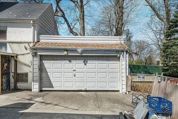 $1,499,999 | 81-45 Utopia Parkway | Jamaica Estates