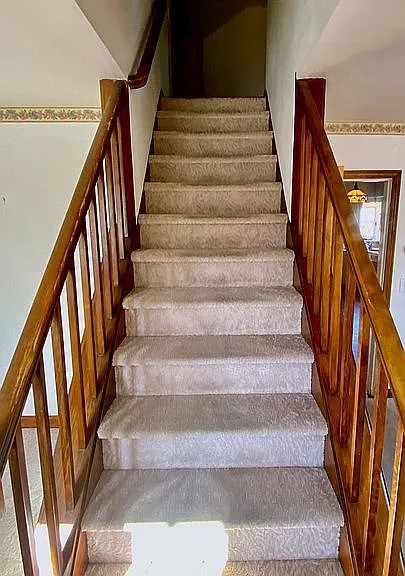 315 Aqueduct Road Cranston, RI 02910 - Photo 27 of 48