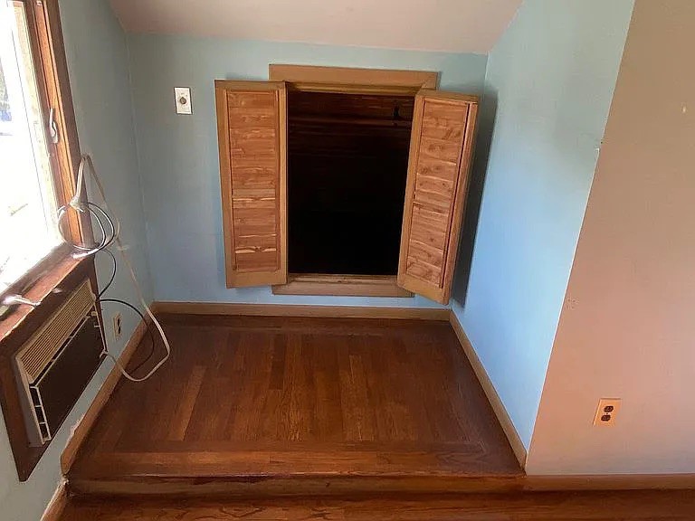 315 Aqueduct Road Cranston, RI 02910 - Photo 35 of 48