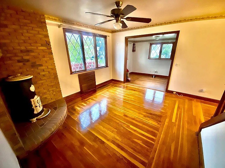 315 Aqueduct Road Cranston, RI 02910 - Photo 4 of 48