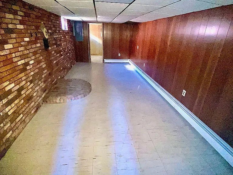 315 Aqueduct Road Cranston, RI 02910 - Photo 45 of 48