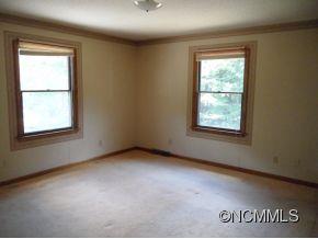28 Spring Lane Clyde, NC 28721 - Photo 8 of 20 an empty room with a window