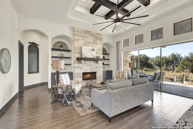 $925,000 | 1931 Rothschild, New Braunfels, TX 78132