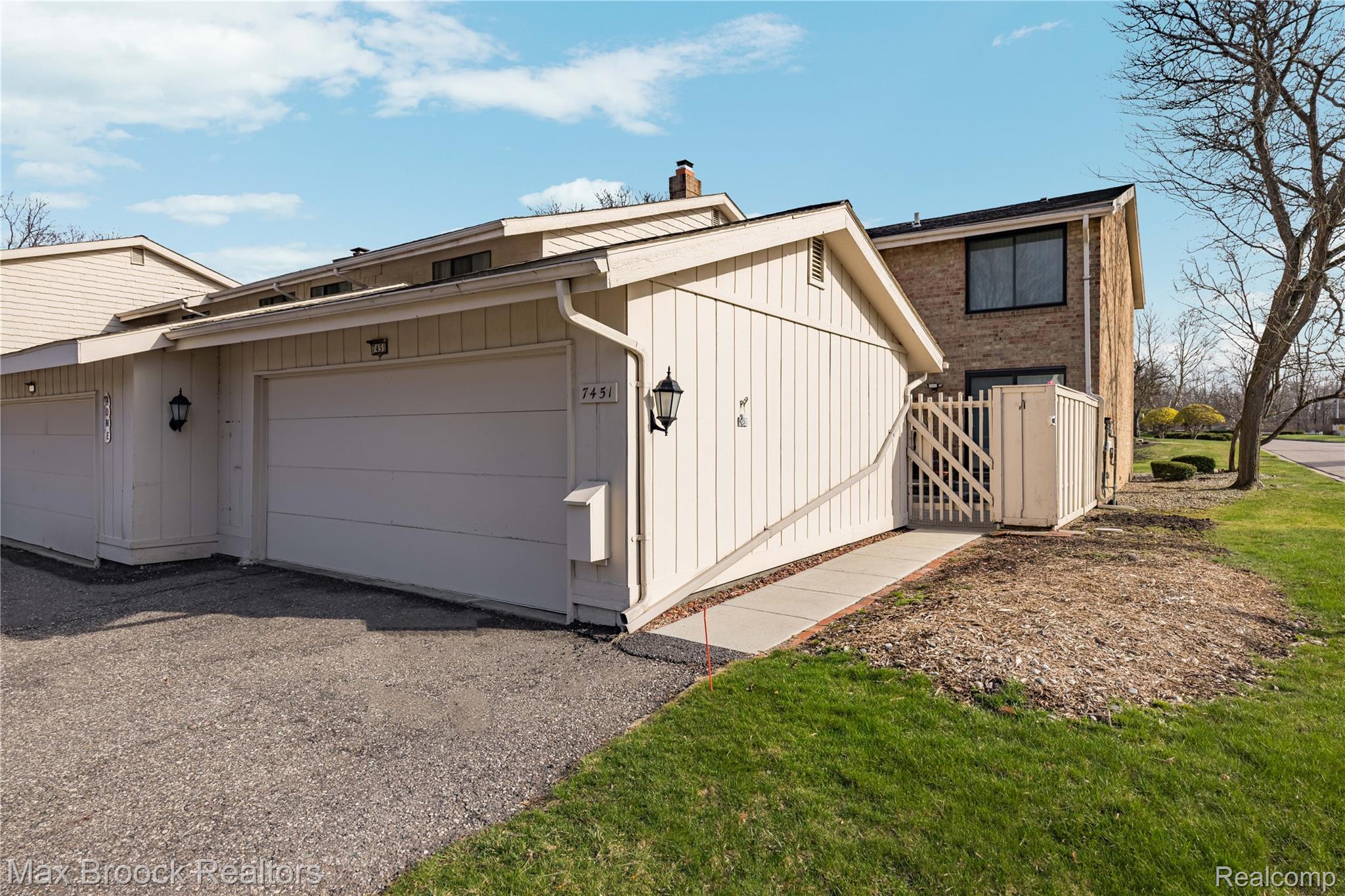 7451 Pebble Point West Bloomfield, MI 48322 - Photo 43 of 50