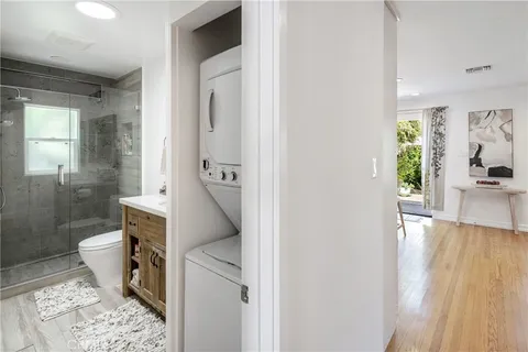 $1,990,000 | 2317 Walgrove Avenue, Los Angeles, CA 90066