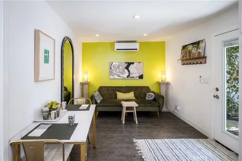 $1,990,000 | 2317 Walgrove Avenue, Los Angeles, CA 90066