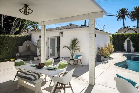 $1,990,000 | 2317 Walgrove Avenue, Los Angeles, CA 90066