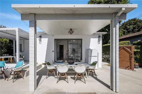 $1,990,000 | 2317 Walgrove Avenue, Los Angeles, CA 90066