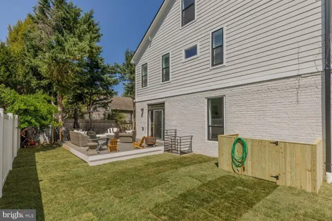 $1,995,000 | 5116 Lawton Drive, Bethesda, MD 20816