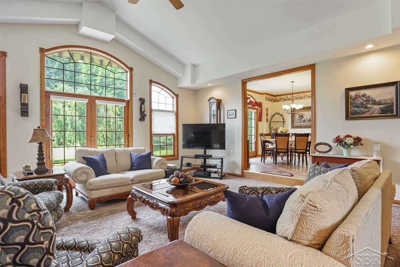 1291 Kennely Road Saginaw, MI 48609 - Photo 11 of 65 50024259-14.JPG