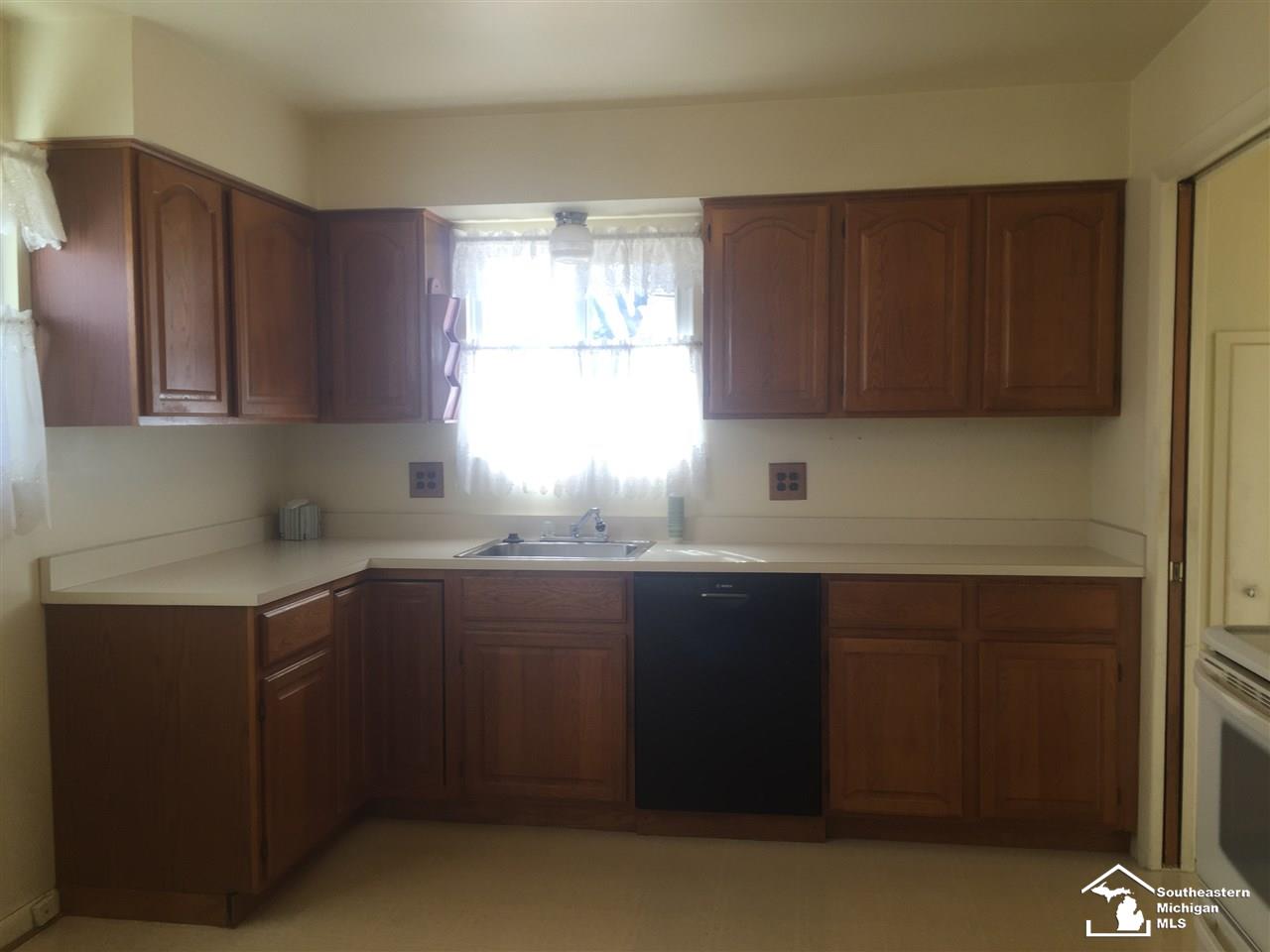 7063 North Gulley Road Dearborn Heights, MI 48127 - Photo 14 of 24