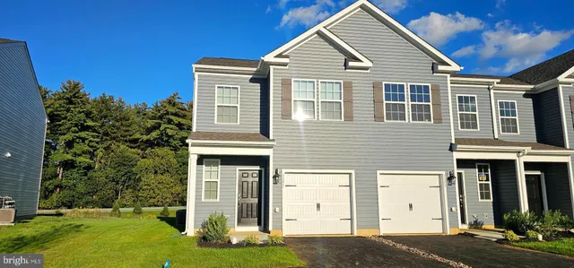 $2,475 | 1151 Martin Road, Breinigsville, PA 18031