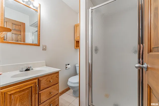 $269,000 | 26 Illini Drive, Lincoln, IL 62656