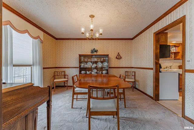 $269,000 | 26 Illini Drive, Lincoln, IL 62656