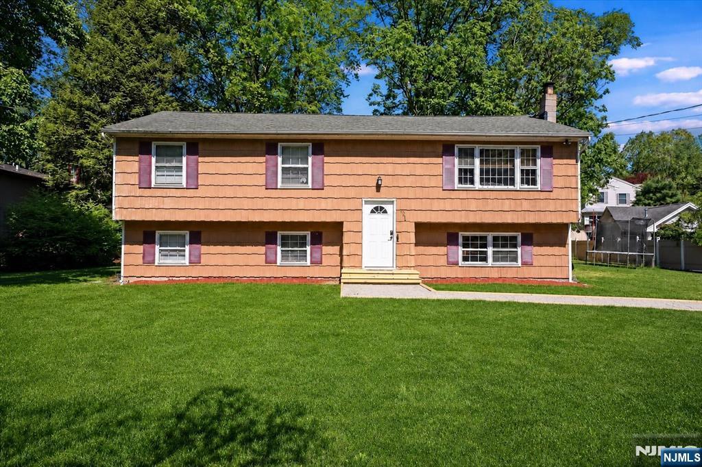 12 River Road Oak Ridge, NJ 07438 - Photo 1 of 36