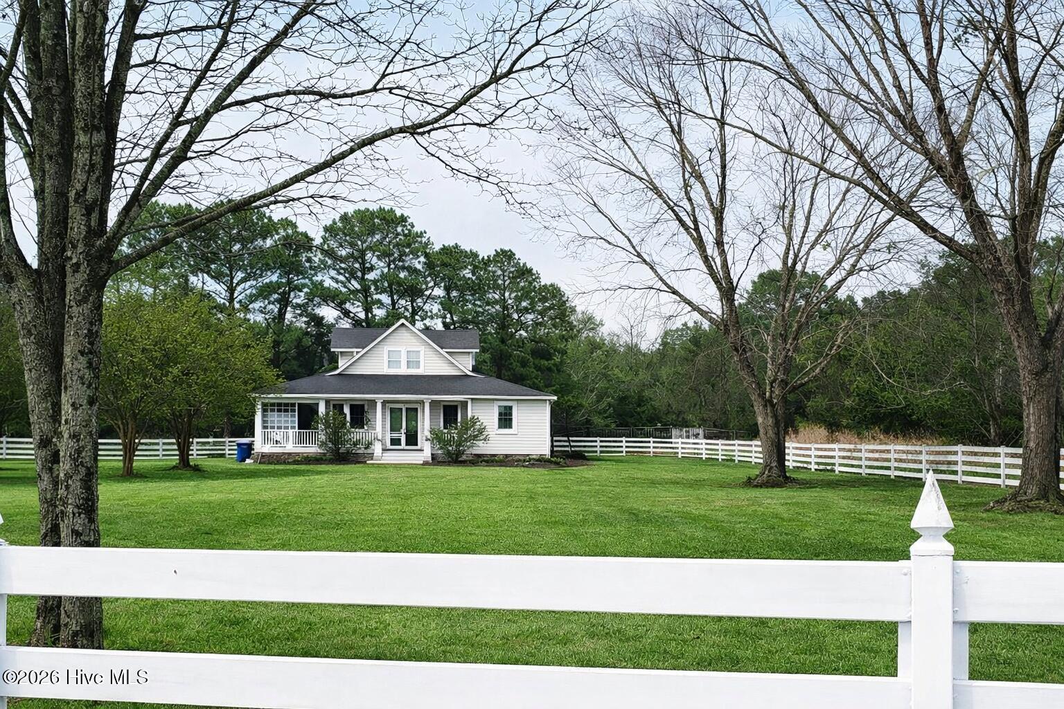 Picture is virtually staged